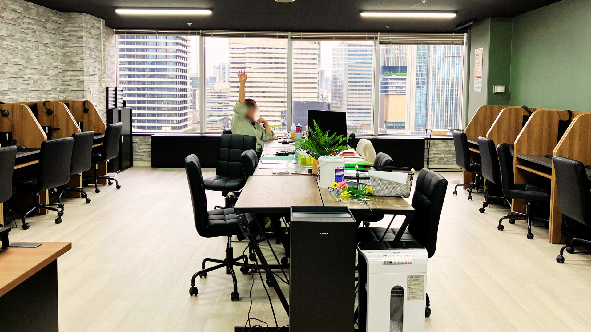 テックエキスパート梅田オフィス内観1